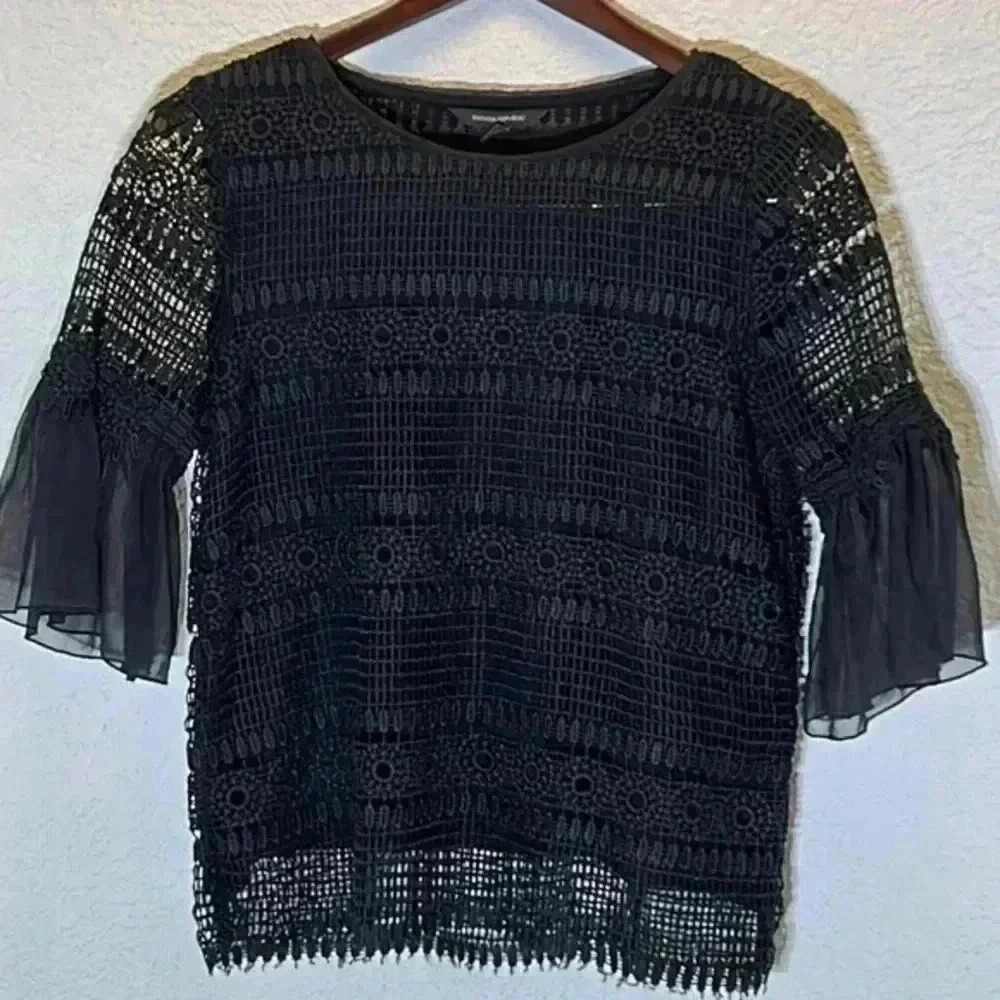 Banana Republic Lace Short Bell Sleeve Top Size XS